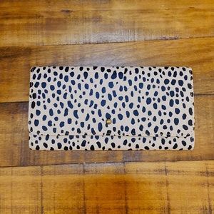 Universal Thread Wallet